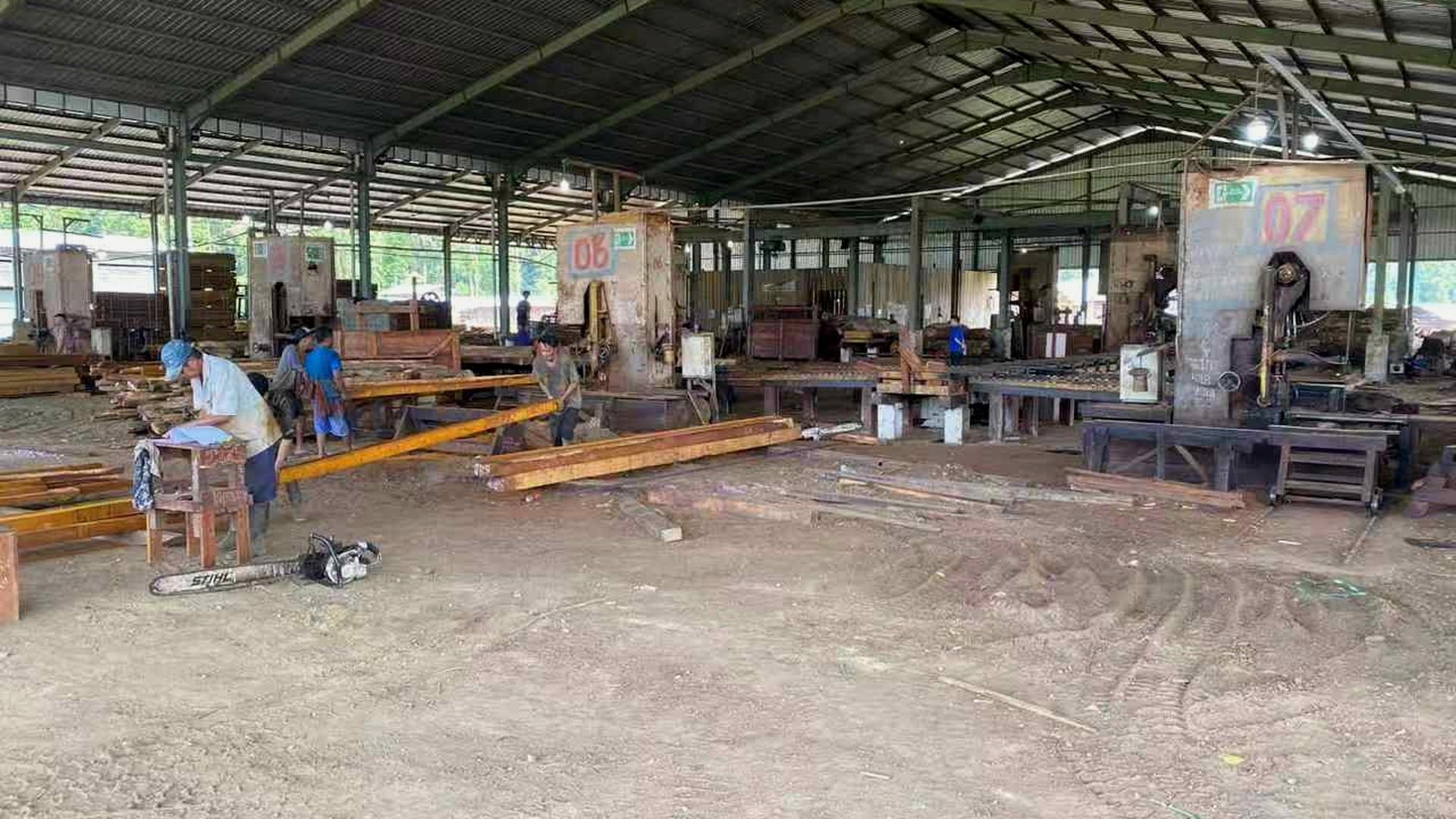 Custom Manufacturing Center
